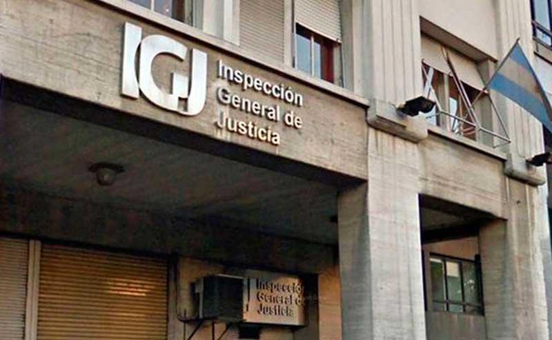 Nueva pugna de la Inspección General de Justicia: paridad de género